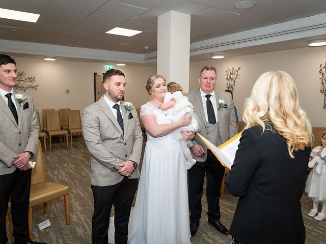 Rhys and Nicola&apos;s Wedding in Cardiff Castle, Cardiff 142