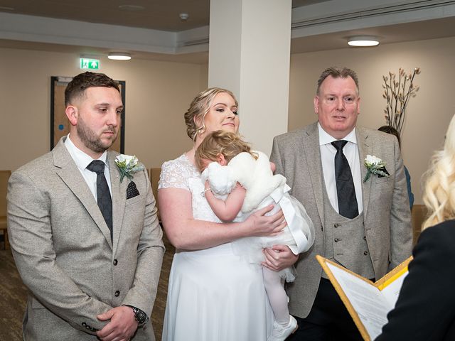 Rhys and Nicola&apos;s Wedding in Cardiff Castle, Cardiff 143