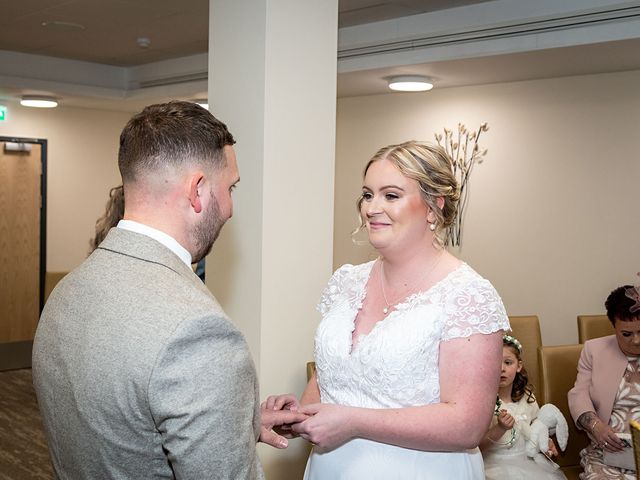 Rhys and Nicola&apos;s Wedding in Cardiff Castle, Cardiff 170