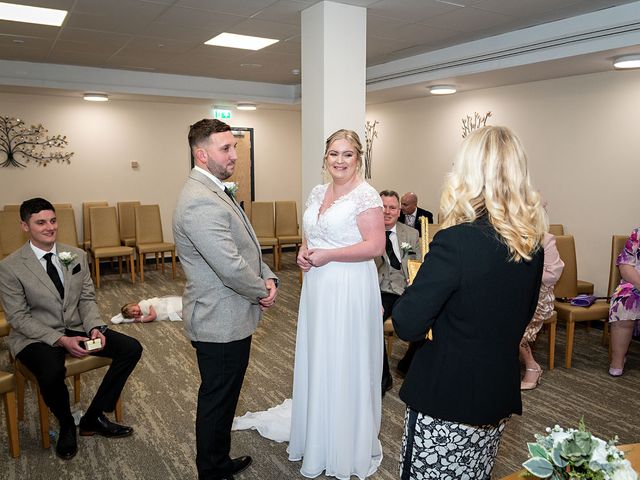 Rhys and Nicola&apos;s Wedding in Cardiff Castle, Cardiff 173