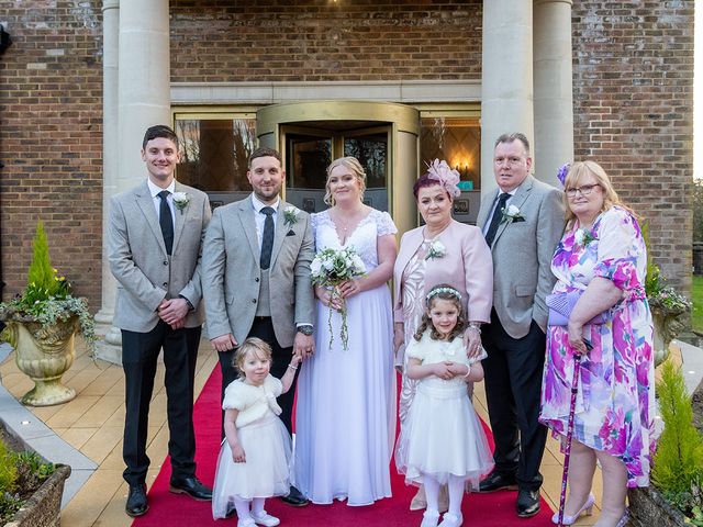 Rhys and Nicola&apos;s Wedding in Cardiff Castle, Cardiff 294