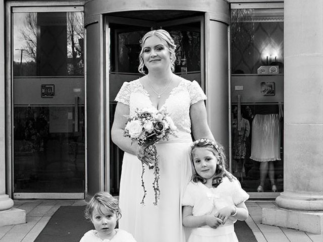 Rhys and Nicola&apos;s Wedding in Cardiff Castle, Cardiff 323