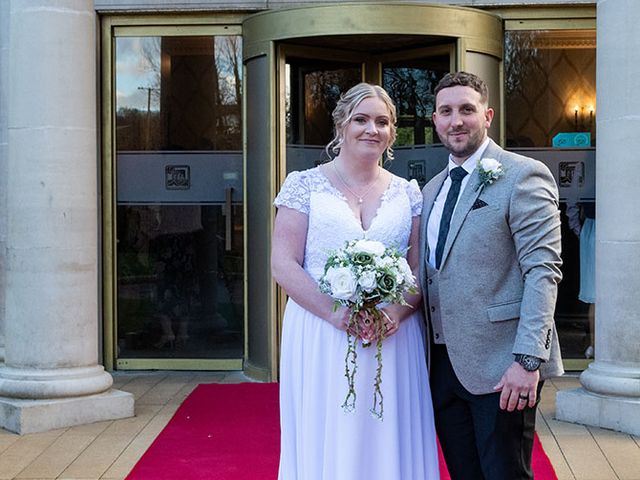 Rhys and Nicola&apos;s Wedding in Cardiff Castle, Cardiff 330