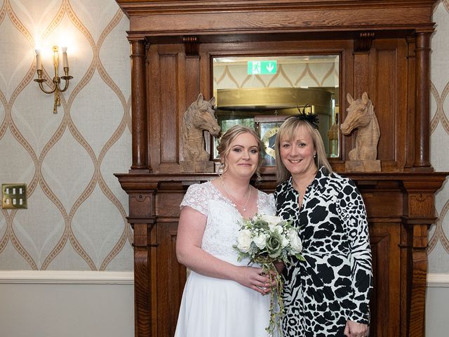 Rhys and Nicola&apos;s Wedding in Cardiff Castle, Cardiff 344