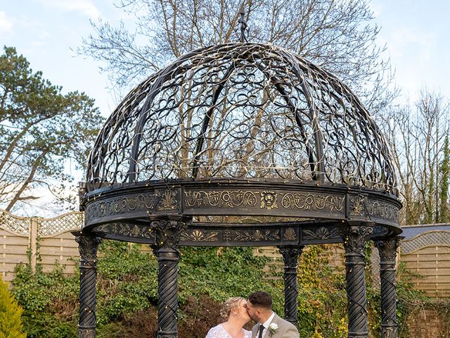 Rhys and Nicola&apos;s Wedding in Cardiff Castle, Cardiff 388