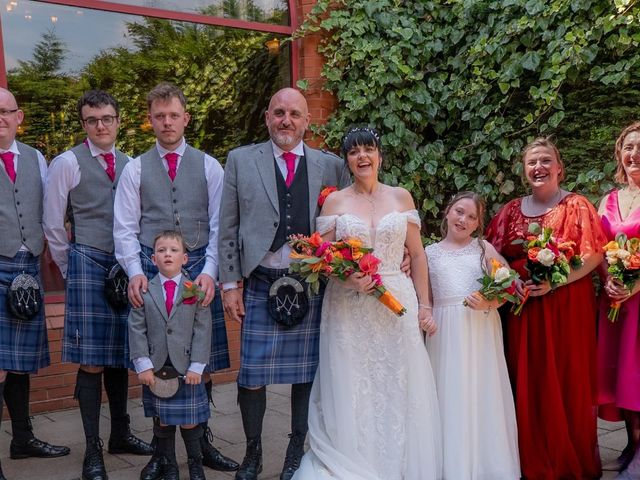 Graham and Voirrey's Wedding in Bolton, Greater Manchester 3