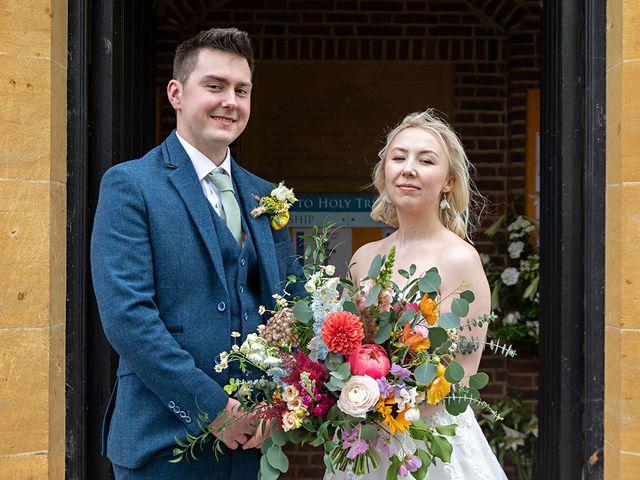 Ryan and Chelsea&apos;s Wedding in Gloucester, Gloucestershire 213