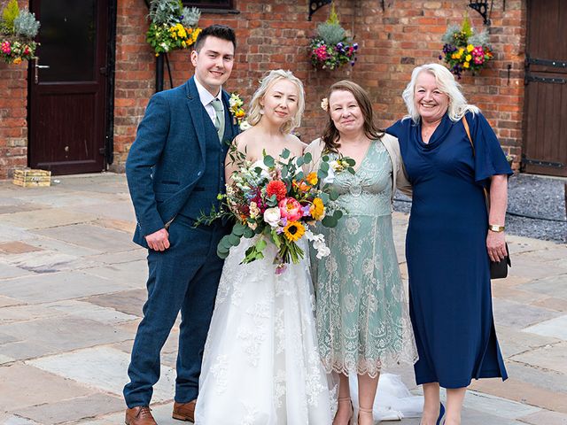 Ryan and Chelsea&apos;s Wedding in Gloucester, Gloucestershire 319