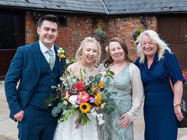 Ryan and Chelsea&apos;s Wedding in Gloucester, Gloucestershire 320