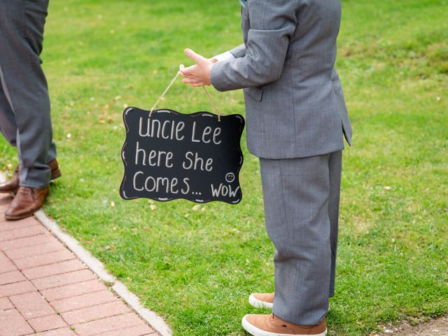 Lee and Gemma's Wedding in Ilfracombe, Devon 5