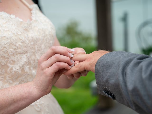 Lee and Gemma's Wedding in Ilfracombe, Devon 15