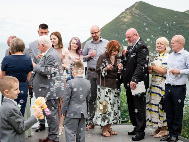 Lee and Gemma's Wedding in Ilfracombe, Devon 18