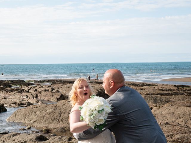 Lee and Gemma&apos;s Wedding in Ilfracombe, Devon 58