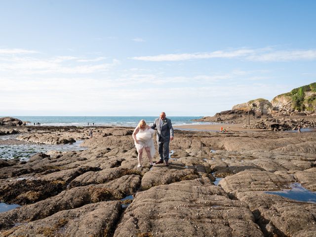 Lee and Gemma's Wedding in Ilfracombe, Devon 59