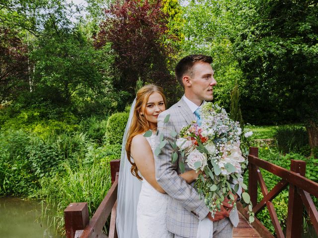 Joe and Mai&apos;s Wedding in Bridgnorth , Shropshire 29