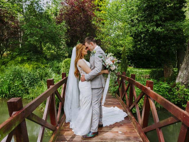 Joe and Mai&apos;s Wedding in Bridgnorth , Shropshire 35