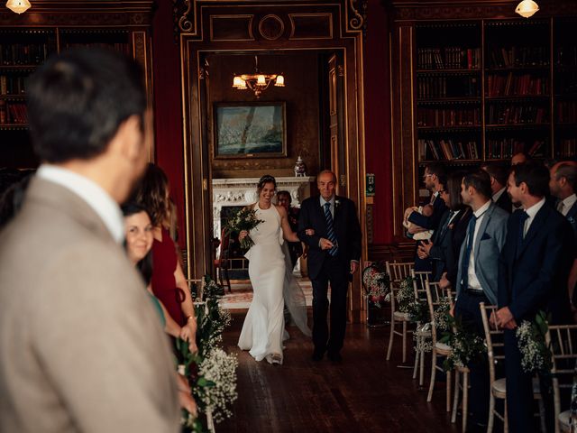 Jenny and James&apos;s Wedding in Westonbirt, Gloucestershire 11