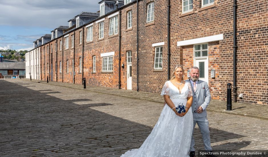 Michelle and Brian's Wedding in Dundee, Fife & Angus