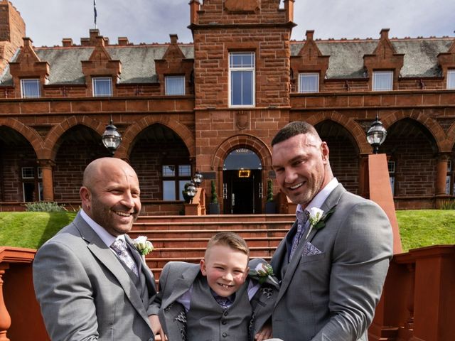 Paul  and Lesley 's Wedding in Glasgow, Central &amp; Glasgow 3