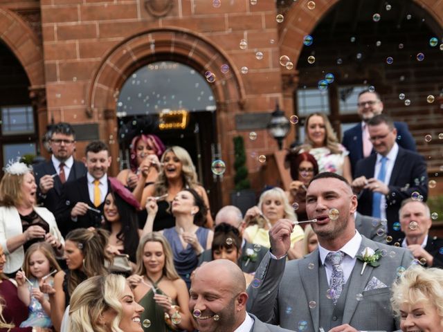 Paul  and Lesley 's Wedding in Glasgow, Central &amp; Glasgow 2