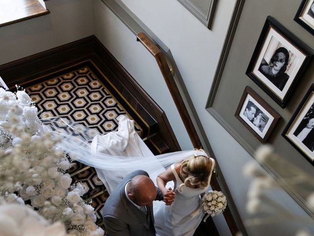 Paul  and Lesley 's Wedding in Glasgow, Central &amp; Glasgow 13