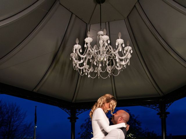 Paul  and Lesley 's Wedding in Glasgow, Central &amp; Glasgow 15