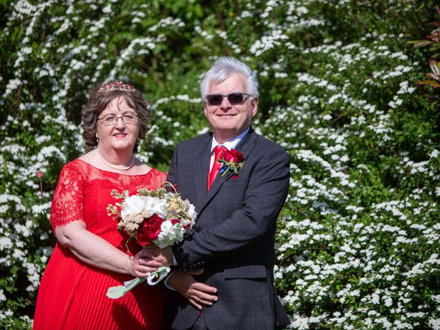 Paul and Diane&apos;s Wedding in East Grinstead, West Sussex 12