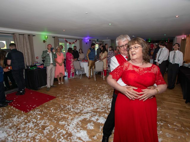 Paul and Diane&apos;s Wedding in East Grinstead, West Sussex 16