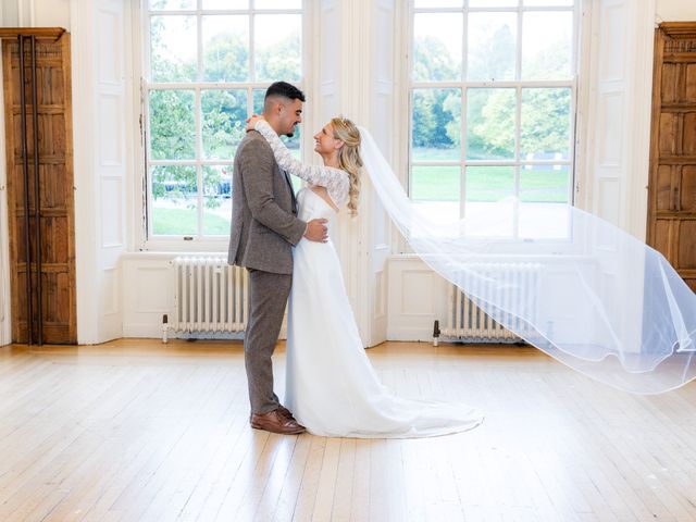 Elliott and Hannah's Wedding in Melton Mowbray, Leicestershire 11