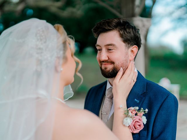 Daniel and Keyleigh's Wedding in Gloucester, Gloucestershire 21
