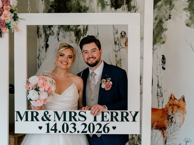 Daniel and Keyleigh's Wedding in Gloucester, Gloucestershire 22
