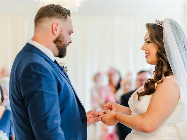 Sam and Danielle&apos;s Wedding in Stansted Mountfitchet, Essex 21