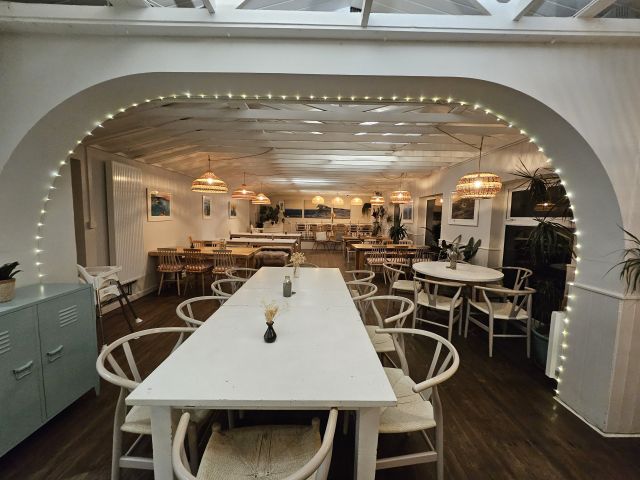 Rick and Harriet's Wedding in Helston, Cornwall 24