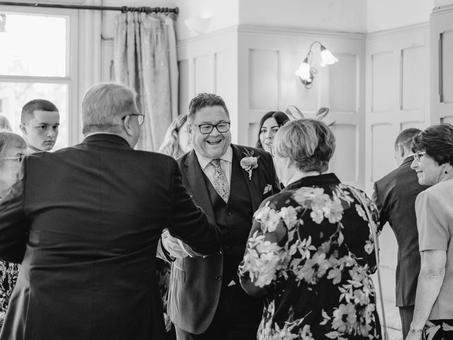 Darren and Louisa&apos;s Wedding in East Grinstead, West Sussex 8