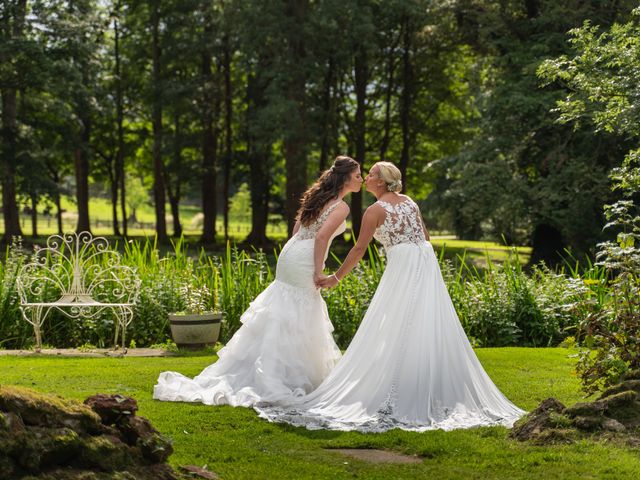 Lauren and Laura&apos;s Wedding in Shrewsbury, Shropshire 19