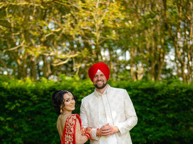 Chris and Kiran&apos;s Wedding in Cassington, Oxfordshire 60