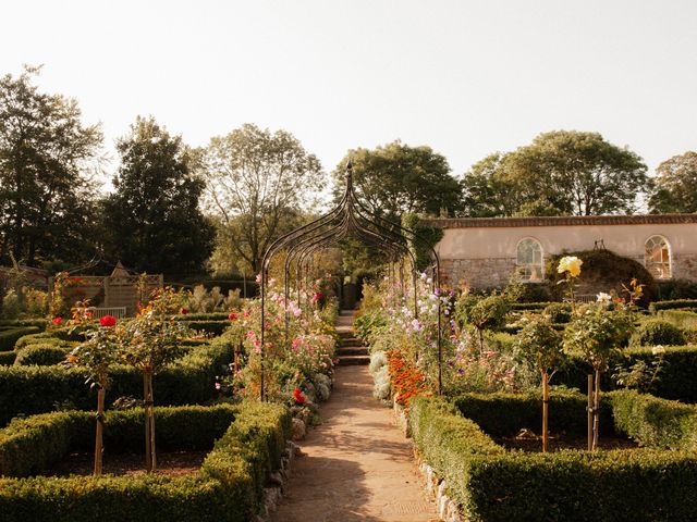 Hugo and Heather&apos;s Wedding in Backwell, Bristol 3