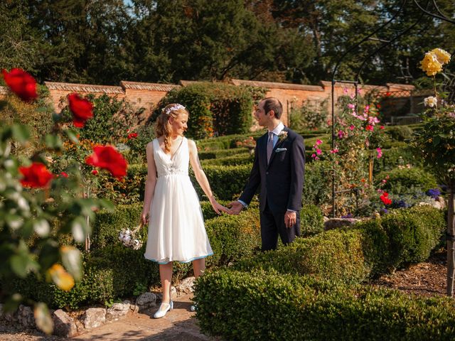 Hugo and Heather&apos;s Wedding in Backwell, Bristol 27