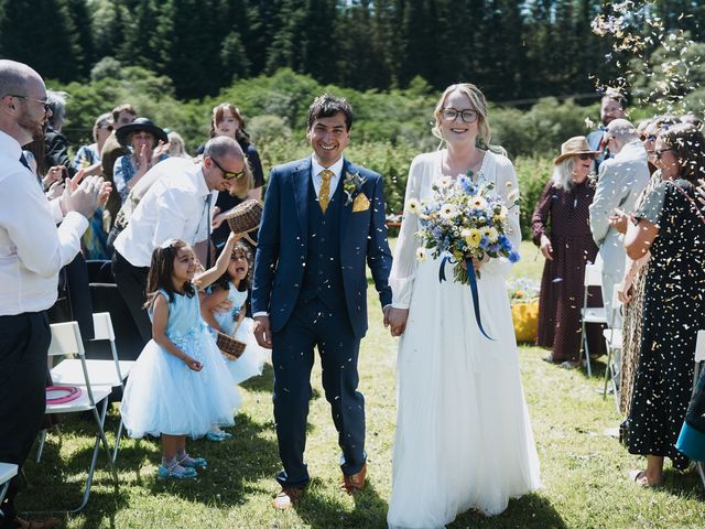Drew and Fiona's Wedding in Kielder Water, Northumberland 15