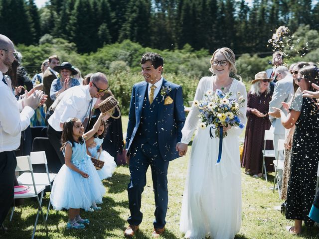 Drew and Fiona's Wedding in Kielder Water, Northumberland 16