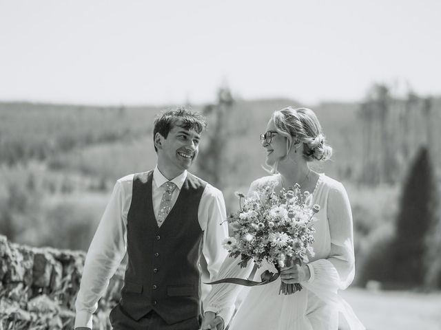 Drew and Fiona's Wedding in Kielder Water, Northumberland 27