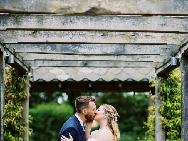 Lukas and Grace&apos;s Wedding in Great Baddow, Essex 10