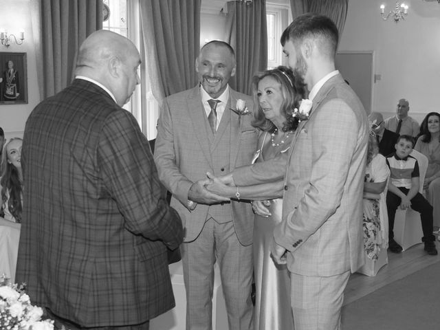 Tim and Lorraine&apos;s Wedding in Bury, Greater Manchester 21