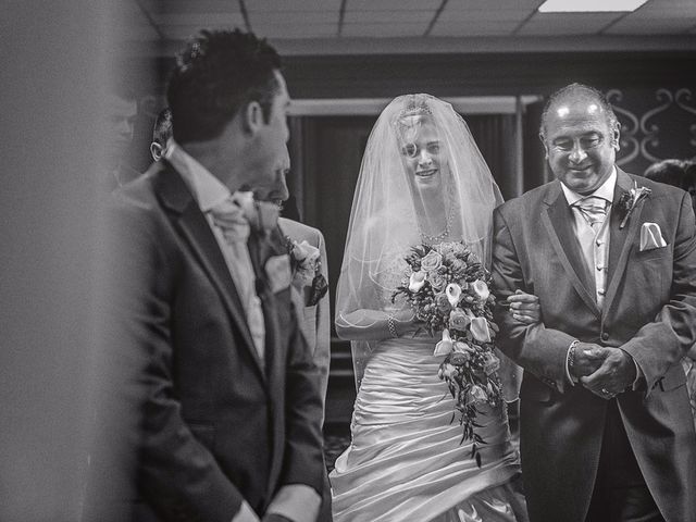 Lee and Savannah&apos;s Wedding in Doncaster, South Yorkshire 3