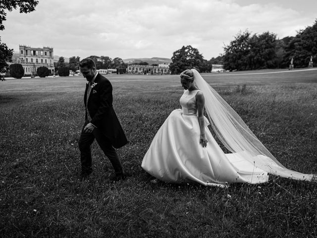 Luke and Olivia&apos;s Wedding in Chatsworth, Derbyshire 16