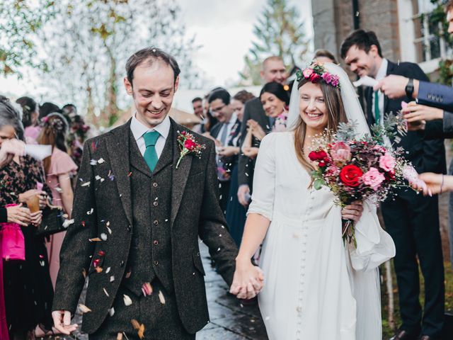 Chris and Chloe&apos;s Wedding in Hay on Wye, Herefordshire 4