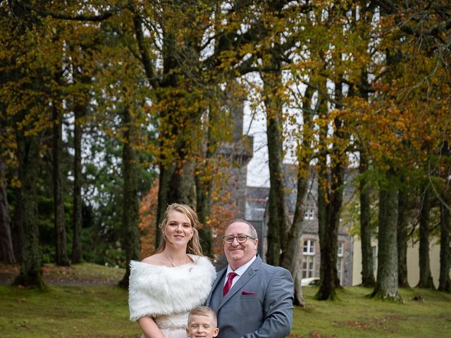 Callum and Amy&apos;s Wedding in Kirkhill, Highlands 22