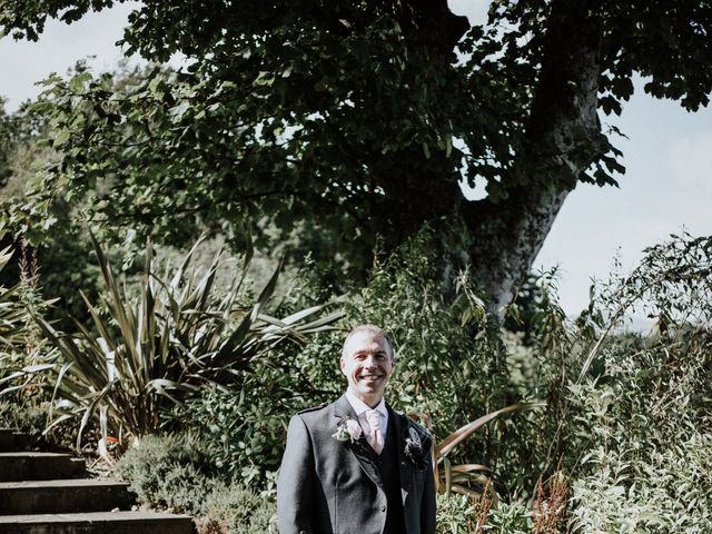 Kirsty and Robin's Wedding in Loch Lomond, Central &amp; Glasgow 4