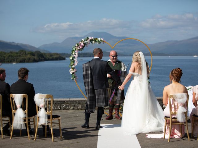 Kirsty and Robin's Wedding in Loch Lomond, Central &amp; Glasgow 10