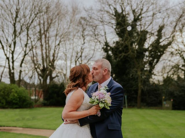 Mark and Sarah&apos;s Wedding in Willerby, East Riding of Yorkshire 7